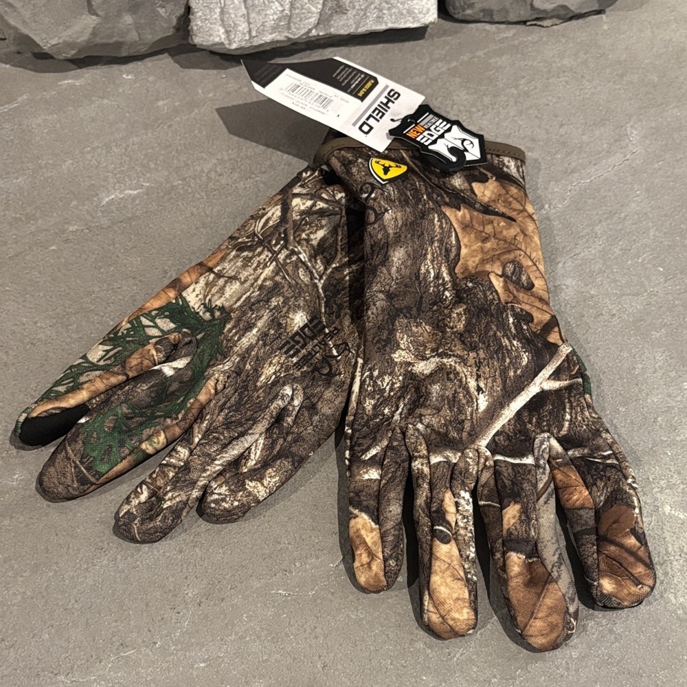 Realtree Edge Blocker Shield S3 antimicrobial, touch tech,fleece lined gloves